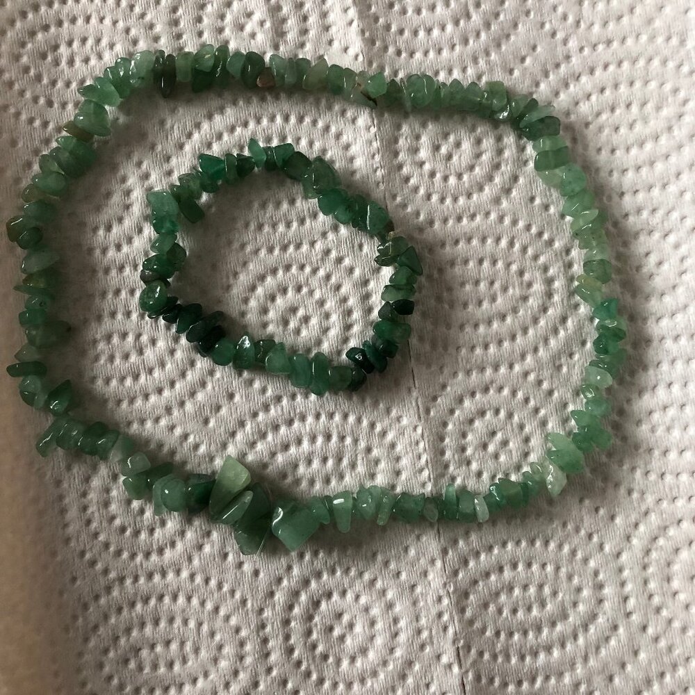 Green Aventurine? chip stone necklace and bracelet set handmade